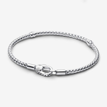 Pulseira de Corrente e Fecho com Tachas