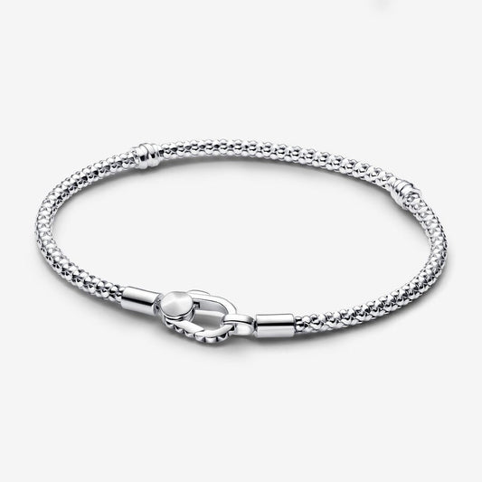 Pulseira de Corrente e Fecho com Tachas