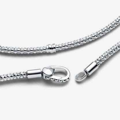 Pulseira de Corrente e Fecho com Tachas