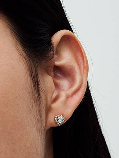 Brincos Sparkling Elevated Heart